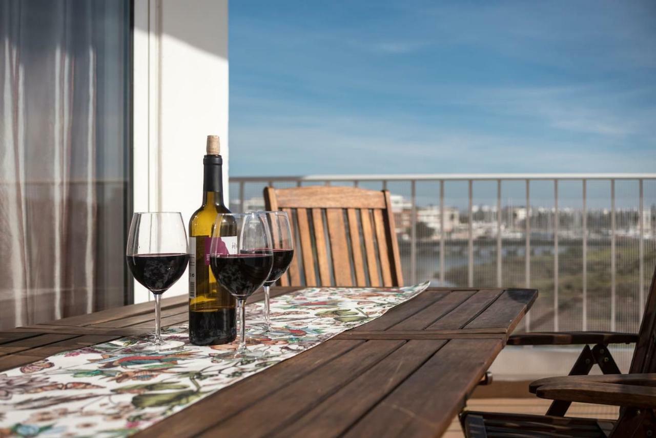 Marina And Atlantic Ocean View Apartment Lagos Ngoại thất bức ảnh